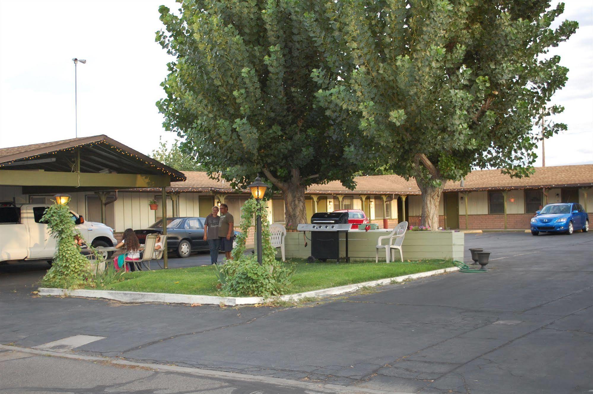 El Rancho Motel บิชอป ภายนอก รูปภาพ
